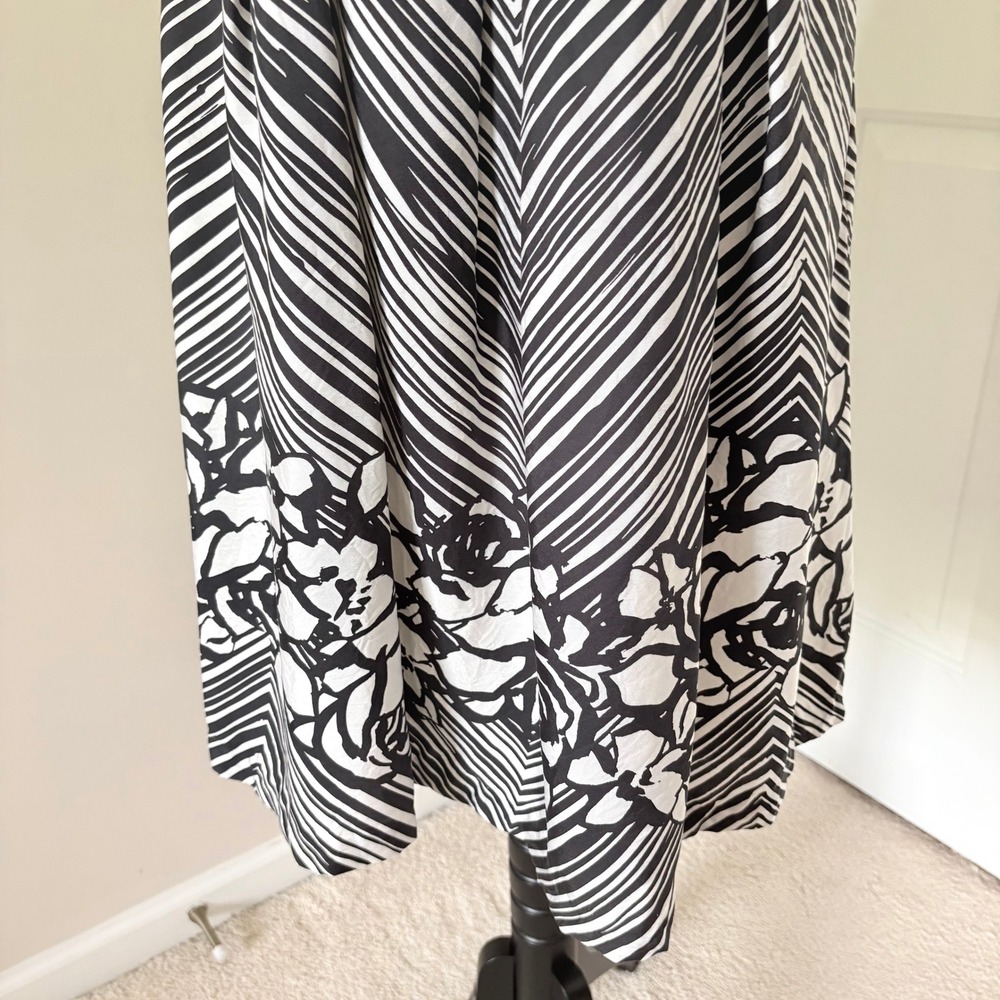 White House Black Market Dress 12 Black White Silk Strapless Chevron Flare - Picture 4 of 11